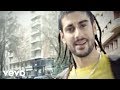 Melendi - Caminando Por La Vida (Videoclip Oficial)