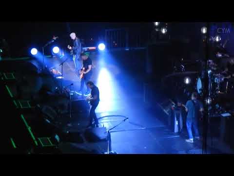 Pearl Jam Lightning Bolt Eddie Vedder electrified 13-06-2018 Amsterdam