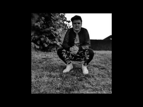 DG - Viņa Aizcirta Durvis