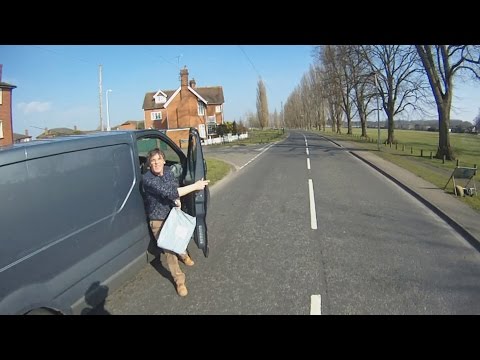 RF11AZU - Almost Doors Me