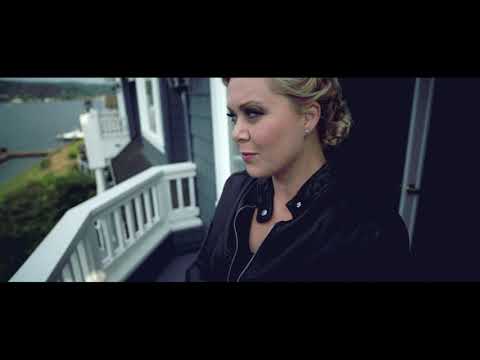 Moonlight - Jennifer Thomas & Viktoria Tocca