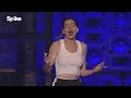 Anne Hathaway Covers Miley Cyrus' 'Wrecking ...