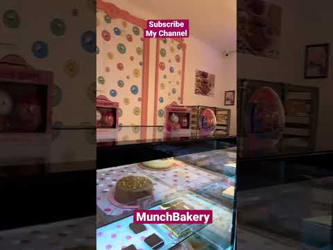 Munch Bakery Ka Cake 🍰Enjoy Kiya Bohat Yummy 😋 |Sehrish Imran Life Jeddah |🇸🇦