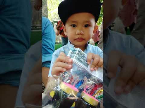 Ngeborong Ondel Ondel di Ragunan