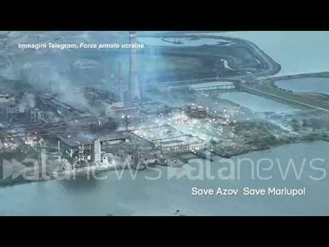 Ucraina, continuano gli attacchi russi dai cieli e con l'artiglieria su Azovstal