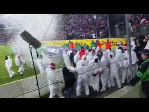 Kölner Platzsturm in Gladbach (Mönchengladbach - 1.FC Köln 14.02.2015)