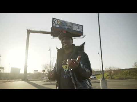 Skinee G - Smokin on my Ex Pack Freestyle