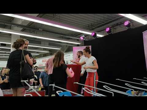 Vanessa Mai bei der Autogrammstunde Teil 1