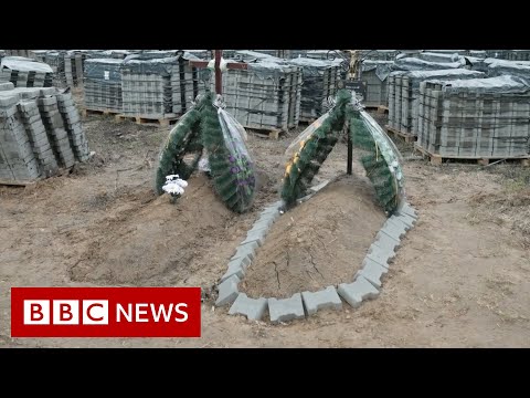 Life under Russian forces in Bucha, Ukraine - BBC News