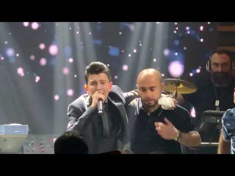 Hazem Al Sadeer & Carlos -  حازم الصدير يغني مع كارلوس