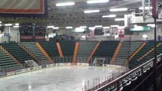 preview picture of video 'Mascot Sighting at Glens Falls Civic Center'