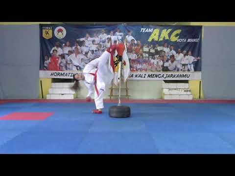 JUNIOR SHADOW KUMITE PUTRI_KEYZHA MUTIARA_INKAI KOTA BEKASI