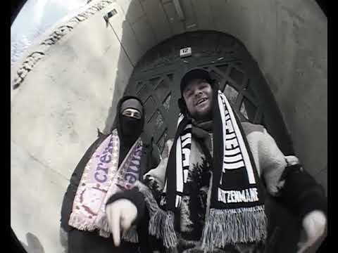 IvanG x Terfak - Bewegung im Hausflur