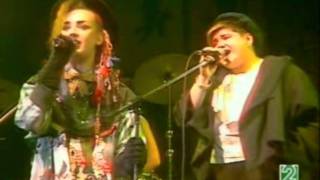 Culture Club - Karma Chameleon Live 1983