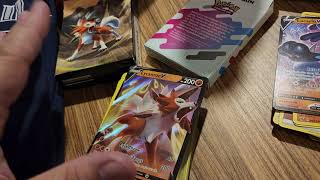 Free Pokémon cards / decks at Pokémon Go fest 2022.