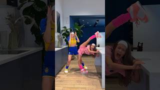 It's broken?🤯 Rate Yana’s stretching 1-10🔥 @yana.chirkina @Belitskay