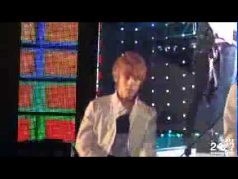 [Fancam] 120517 L.Joe *eyes contact* @ Cheongwoon University Festival