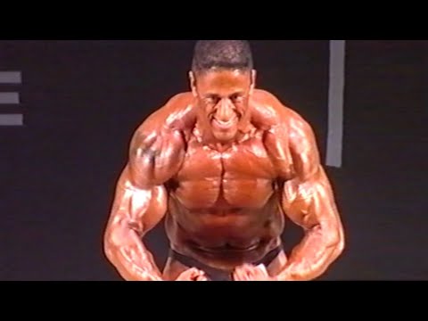 Alan Henrique Castro Salles (BRA), NABBA Worlds 2002