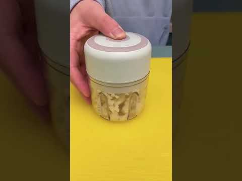 Electric Mini Garlic Chopper, Portable Food Chopper with USB Charging, 100ml Cutter Masher, Wireless