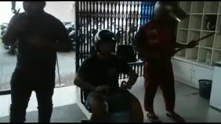 Download lagu parodi kehilangan mp3