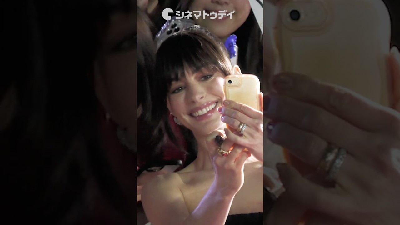 アン・ハサウェイ&メリル・ストリープが日本語であいさつ！ #プラダを着た悪魔２ #AnneHathaway #MerylStreep