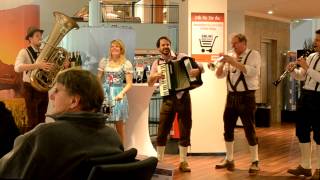 Ein Prosit   Bayerischer Defiliermarsch   Auf der Vogelweide und mehr   Erichs fröhliche Musikanten