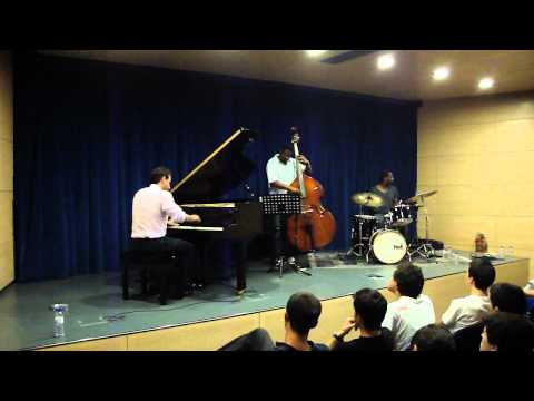 Aaron Goldberg Trio @ Universidade Lusíada de Lisboa - I Mean You