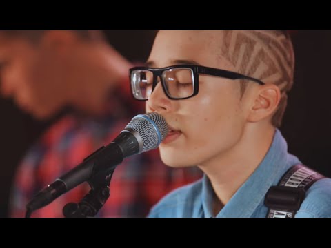 Aidan James - Echoes feat. Sans (HiSessions.com Acoustic Live!)