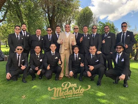 TODO EL MUNDO NECESITA UN BESO-DON MEDARDO Y SUS PLAYERS