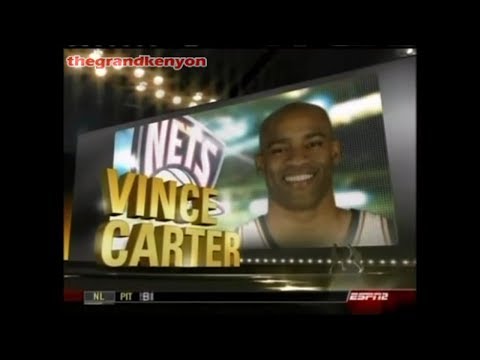 Vince Carter 3 scores off spectacular spin moves in the 1st half (G3 2007 ECR1)