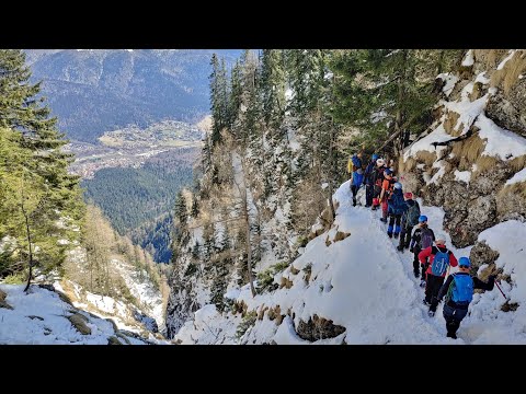 Valea Seacă dintre Clăi - Valea Urlătoarea Mică