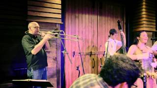 Bumper Jacksons, Ragtime Millionaire: "Sweet Mama, Sweet Daddy, Come In"