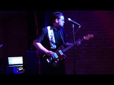 Del Sotos - Surfing Around Fort Boyard