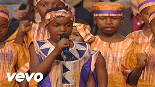 The African Children&#39;s Choir - Walking in the Light  [Live]