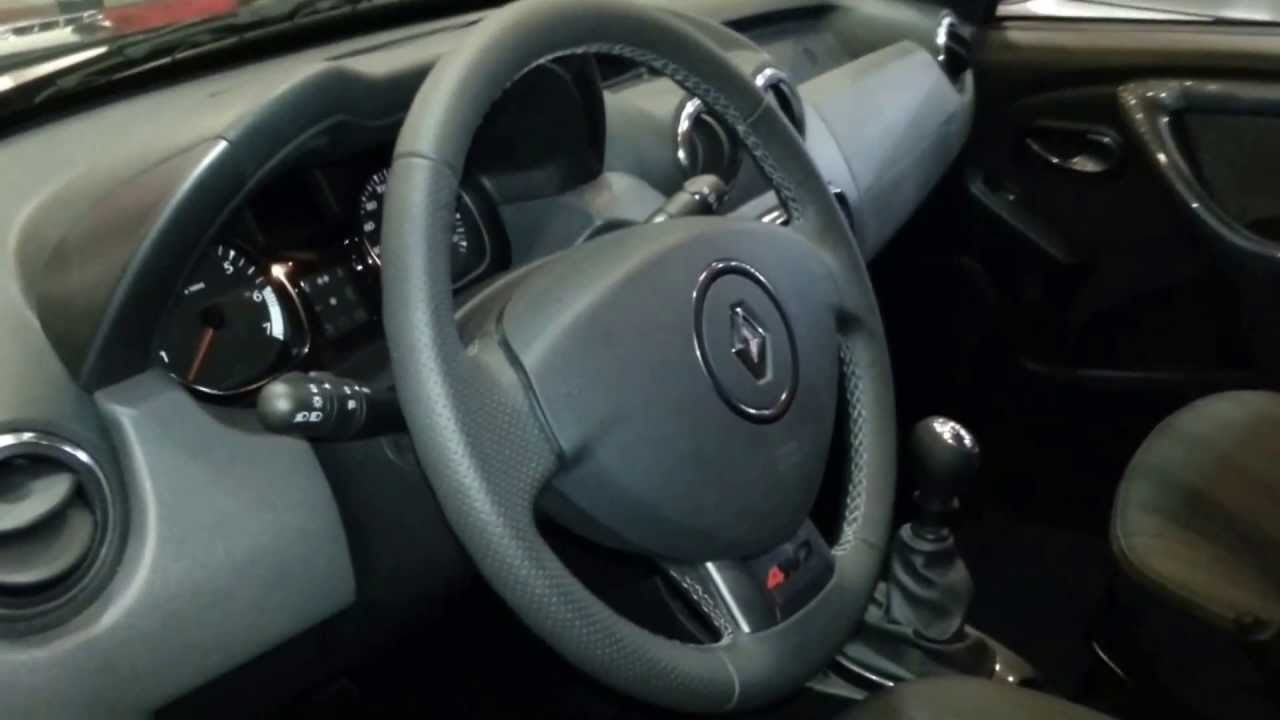 Interior Renault Duster 2014 video versión Colombia