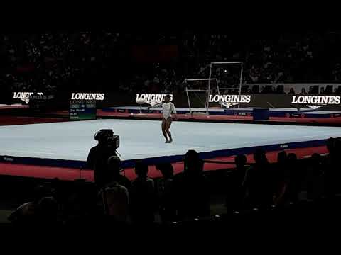 Simone Biles bei der Turn WM 2019 in Stuttgart (Mehrkampf Finale Boden)
