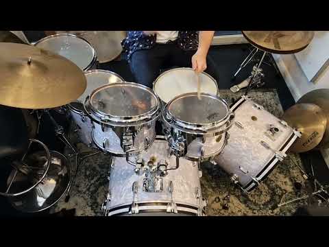 Gretsch USA Custom 22x14, 20x14, 10x8, 12x8, 14x14 & 16x16 in White Marine with Broadkaster 14x6.5