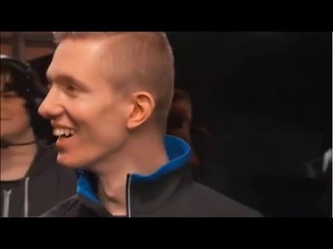 Doublelift vs Froggen 1v1 -AllStar 2015 -Funny moment,FAIL SNOWBALL