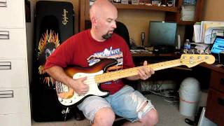 Video thumbnail for 1983 Fender Precision Elite II by PinkbassmanMusic
