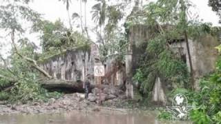 preview picture of video 'Karl destroza casa de Hernán Cortés en La Antigua'