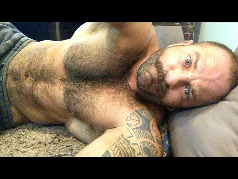 Hairy Muscle Daddy Bruno Flexing