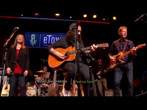 Noah Gundersen - Jealous Love (eTown webisode #951)