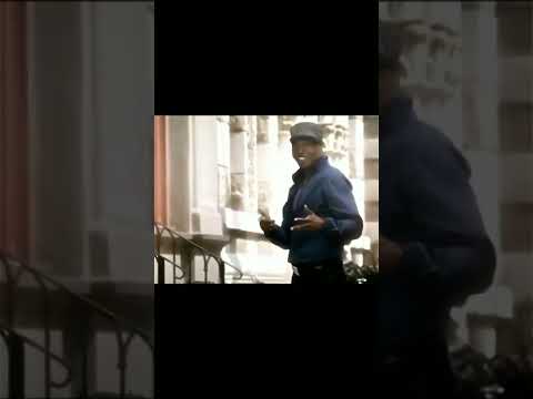 Chris descolado (shitpost pra status)