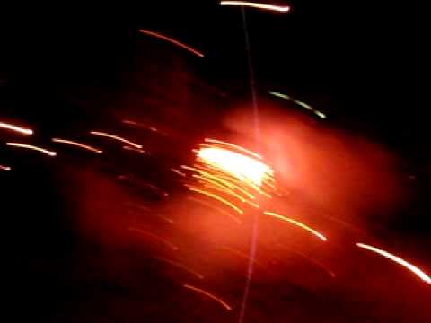 bomb aus 300 schweizer und 3 raketen