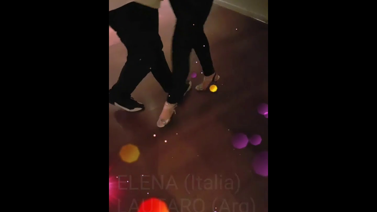 Milongueando . Elena Magagnoli, Italia, y Lautro Cappella, Argentina