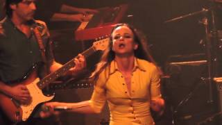 Juliette Lewis - Stevie Nicks Stand Back at Fleetwood Mac Fest