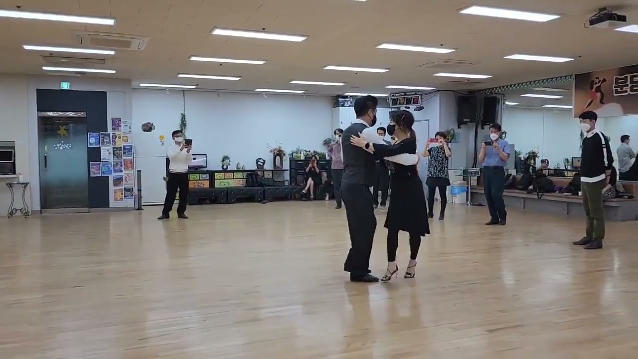탱고한곡완성하기 수업중-둘쎄땅고(실루엣)-황진&곡산
