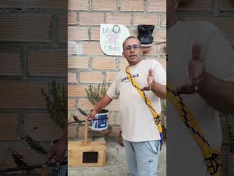 reinel López,el encantador de zariguellas en Pueblorrico Antioquia.