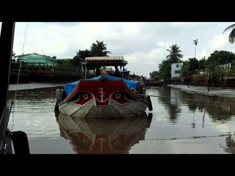 Rush hour on the Mekong