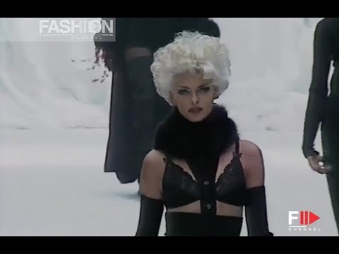 COMPLICE Fall 1991/1992 Milan - Fashion Channel